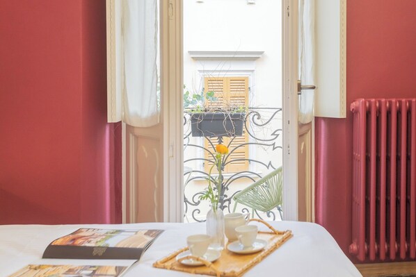 Apartment (1 Bedroom) | Living area