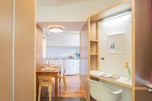 Leilighet (1 Bedroom) | Eget tekjøkken | Ovn, espressomaskin, vannkoker og høy barnestol