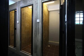 Room - HangoutSpacez Queensbay at Bayan Lepas Penang (Bayan Lepas)