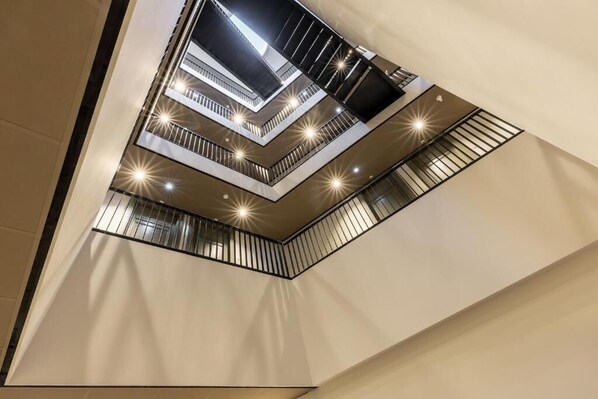 Exterior - Metzlr House (Haarlem)