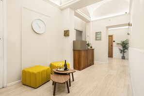 Reception - Gh Trevi Fountain (Rome)