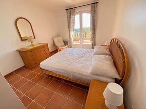 3 Schlafzimmer, Bügeleisen/Bügelbrett, WLAN