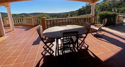 VILLA WITH POOL, TERRACES AND PANORAMIC SEA VIEW