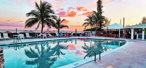 Estudio, 1 habitación, patio, vistas al jardín | Piscina | Una piscina al aire libre