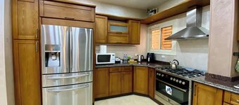 New Cairo Gem 3BR Villa w/ Garden, Near Shopping & Dining by Best of Bed'z