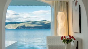 Honeymoon Double Room | Lake view