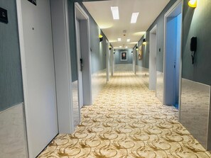 Exterior - SKY VIEW HOTEL (Dubai)