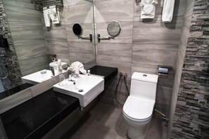 Soundproofing, iron/ironing board - DJ Citi Plaza Hotel & Suites (Kuala Terengganu)