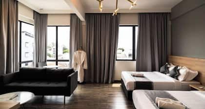 DJ Citi Plaza Hotel & Suites