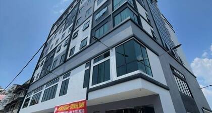 DJ Citi Plaza Hotel & Suites