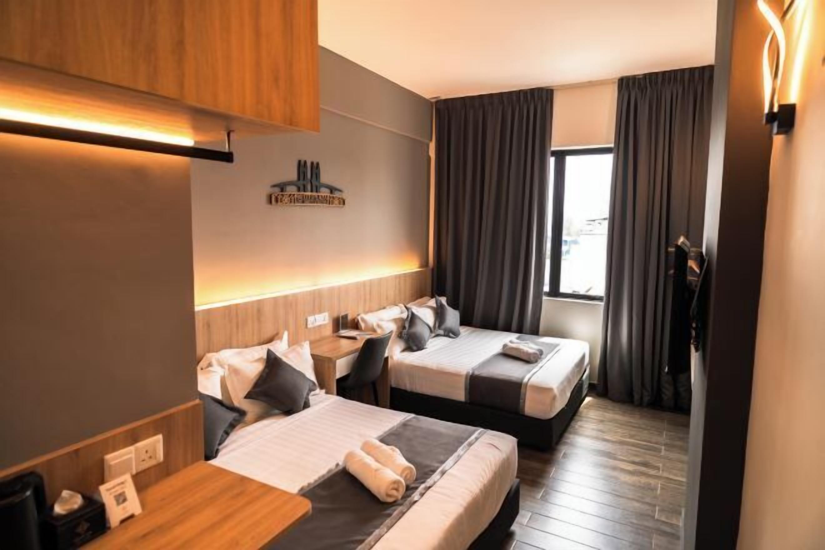 Chambres insonorisées, fer et planche à repasser