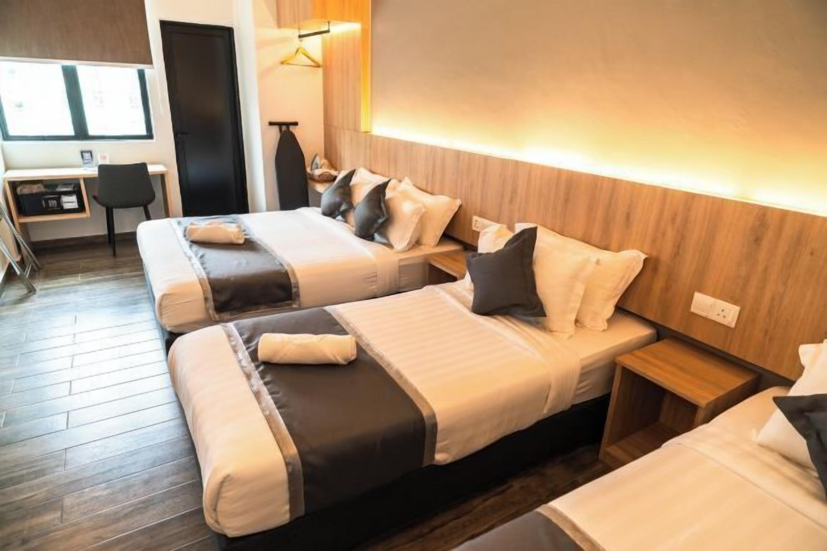 Chambres insonorisées, fer et planche à repasser