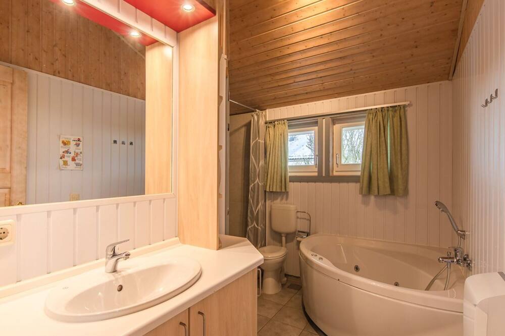 Ferienhaus mit Sauna im Ferienpark Mirow - Mirow