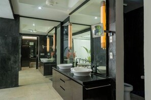Unclassified image, 5 of 14, button - Suluban Cliff Bali Villa (Bali)