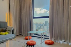 Room - Urban Suites - Dolphin's Home (Jelutong)