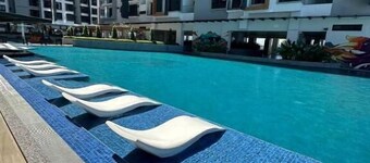 K Avenue Sunset Seaview, KK Airport View - Free Parking