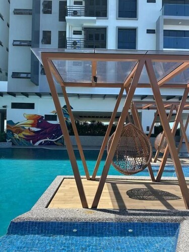 K Avenue Sunset Seaview, KK Airport View - Free Parking