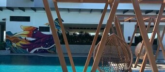 K Avenue Sunset Seaview, KK Airport View - Free Parking