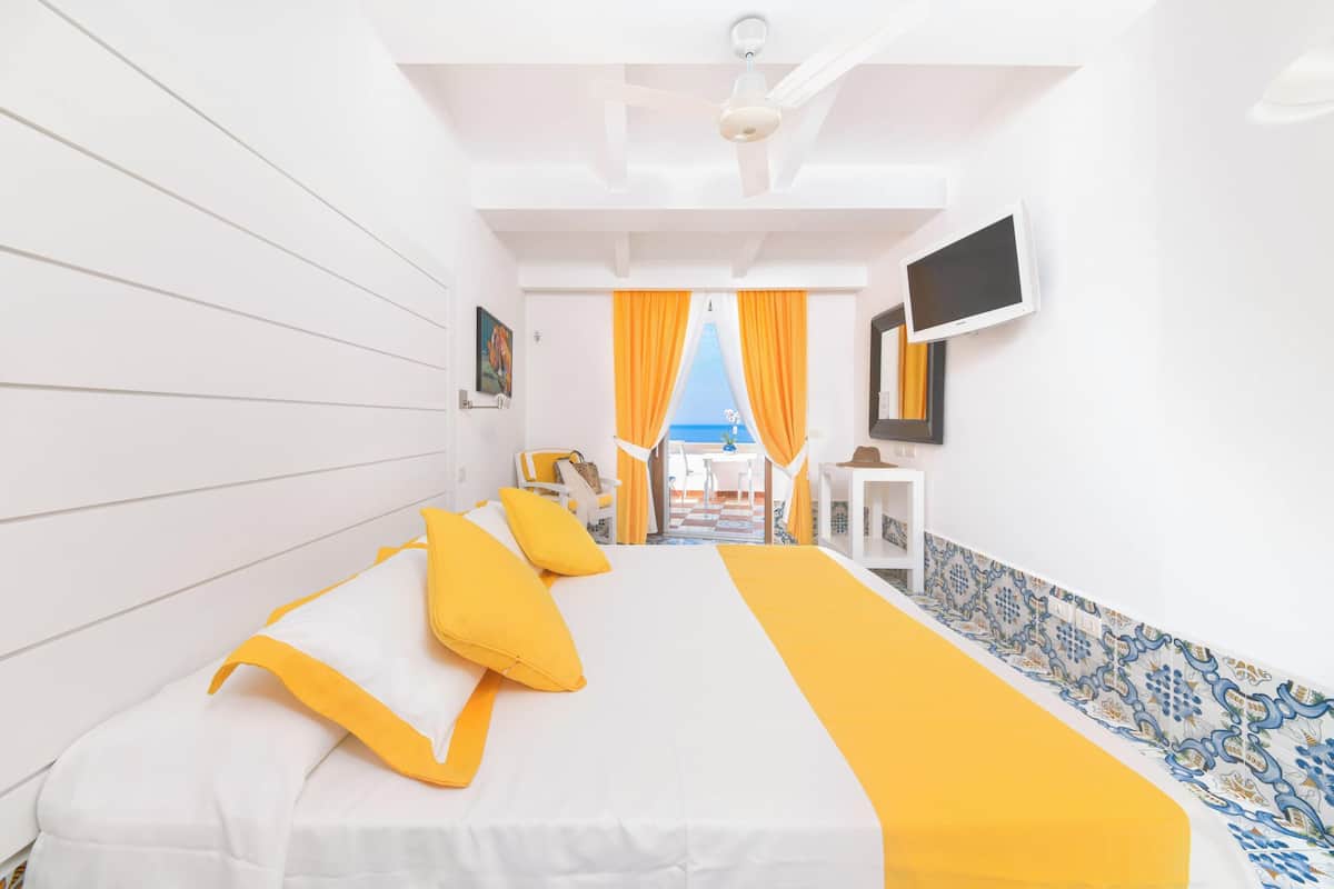 Premium bedding, minibar, in-room safe, individually decorated