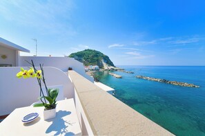 Deluxe Double Room, Sea View | View from room - Hotel Casa Celestino (Serrara Fontana)