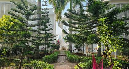 Anton White Villas Resort Swimming Pool - AC Villas - Jacuzzi - Family & friends