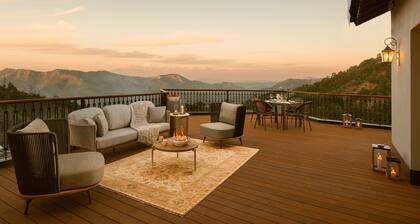 Amaraya by Larisa Nainital