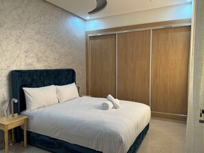 2 bedrooms, iron/ironing board, travel cot, free WiFi