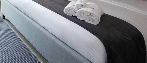 1 camera, una cassaforte in camera, ferro/asse da stiro, Wi-Fi gratuito