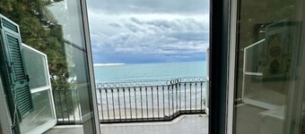 [By the Sea] Two-room apartment villa Iris