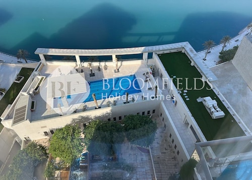 Bloomfields Luxury 2BR Wave Tower Al Reem