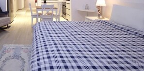 1 bedroom, in-room safe, iron/ironing board, free WiFi