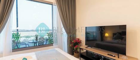 1 bedroom, in-room safe, iron/ironing board, free WiFi