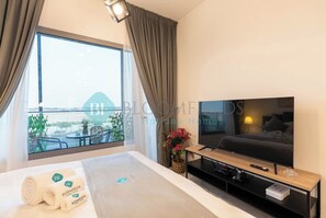 1 bedroom, in-room safe, iron/ironing board, free WiFi