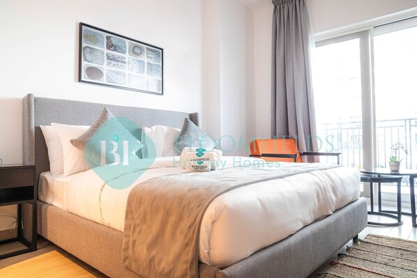 1 bedroom, in-room safe, iron/ironing board, free WiFi