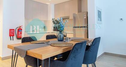 Bloomfields Modern 1BR in Waters Edge Yas Island