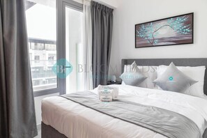2 bedrooms, in-room safe, iron/ironing board, free WiFi
