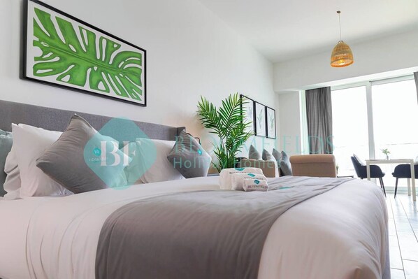 1 bedroom, in-room safe, iron/ironing board, free WiFi - Bloomfields Elegant STU in Mayan Beach Access (Abu Dabi)