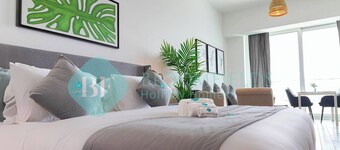 Bloomfields Elegant STU in Mayan Beach Access