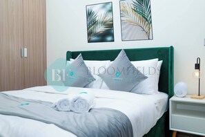 Iron/ironing board, free WiFi, bed sheets