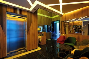 Reception - IMMOKA SUITES (Tangier)