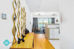 Interior - Bloomfields Stylish 1BR in Al Raha Beach (Abu Dabi)