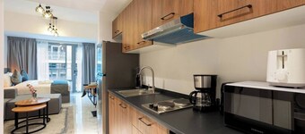 Bloomfields Spacious STU in Oasis Masdar City