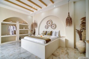 1 bedroom, iron/ironing board, WiFi, bed sheets - 1Bedroom Luxury Villa with a Private Pool and Bathtub in Kuta (Bali)