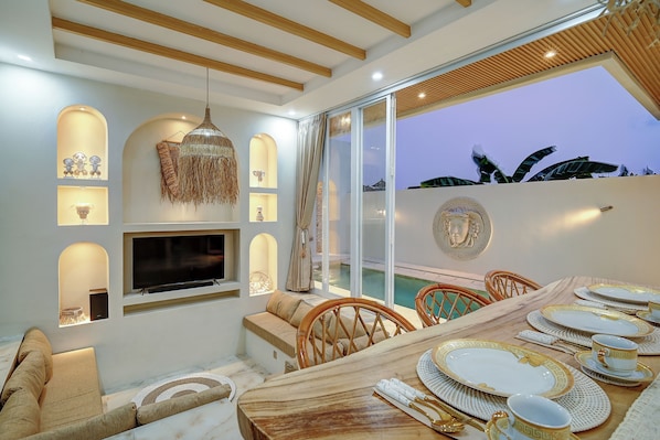 Dining - 1Bedroom Luxury Villa with a Private Pool and Bathtub in Kuta (Bali)