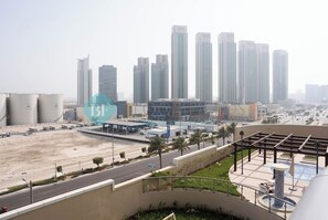 Property grounds - Bloomfields Spectacular STU Julphar Al Reem (Abu Dabi)