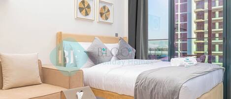 Free WiFi, bed sheets