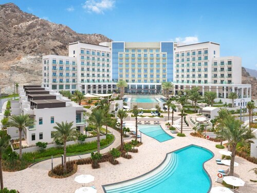 Bloomfields 2BR+Maid Address Beach Fujairah