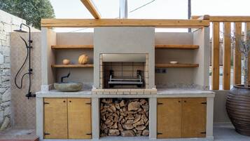 Design Villa, 2 Bedrooms, Private Pool, Mountain View | Terrace/patio