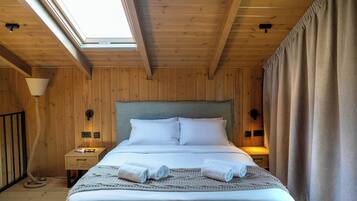 2 bedrooms, premium bedding, down comforters, in-room safe