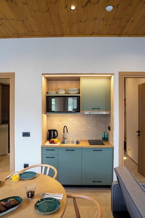 Design Villa, 2 Bedrooms, Private Pool, Mountain View | Private kitchen